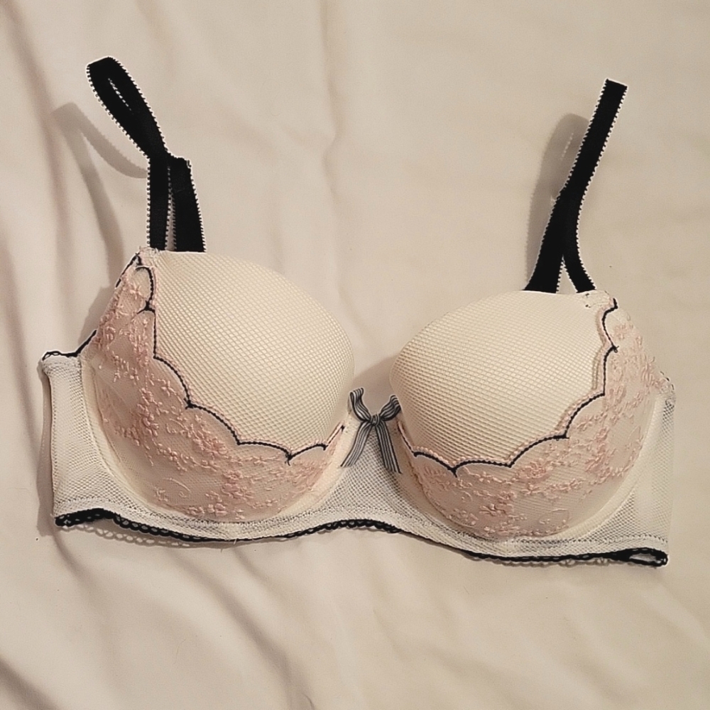 Victoria's Secret Lined Demi 32D